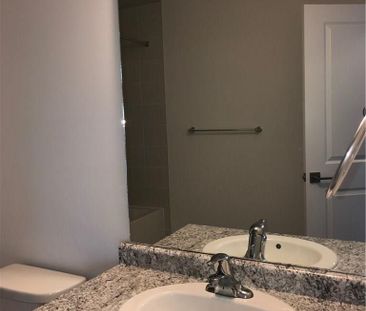 For Lease - 1169 Garner Road Unit# 38, Hamilton, Ontario - Photo 4