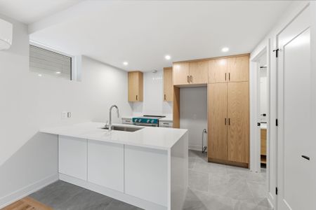 For Lease - 514 Roosevelt Avenue Unit# #D, Carlingwood - Westboro and Area, Ontario - Photo 5