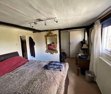 Fairbrook, Hernhill, Faversham, ME13 - Photo 4