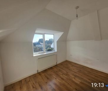 2 Bed Flat, St Edmunds Road, SO16 - Photo 2