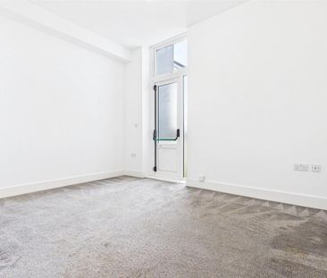 Property to rent - Photo 5