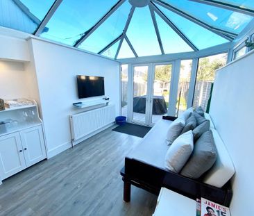 3 bedroom semi-detached house to rent - Photo 3