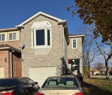For Lease - 1329 Hazel Mccleary Drive, Oakville, Ontario - Photo 2