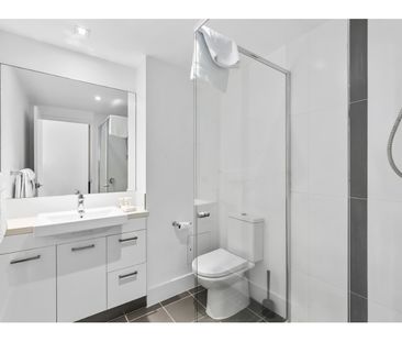 Logan Road, Woolloongabba - Photo 1