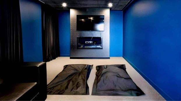 Accessible Classic En-suite - Photo 1