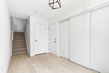 For Lease - 1121 Cooke Boulevard Unit# 32, Burlington, Ontario - Photo 3