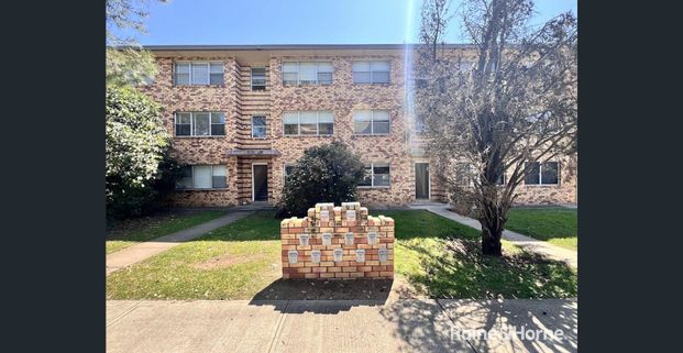 4/43 Gipps Street, Tamworth, NSW 2340 - Photo 1