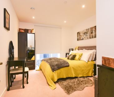 Available from Now - 2 Bed Apartment, Furnished - Photo 6