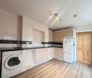 3 bedroom apartment to rent - Photo 5