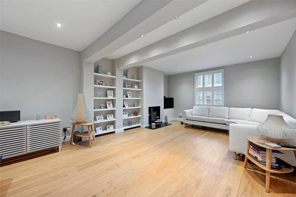 3 bedroom semi-detached house to rent - Photo 1