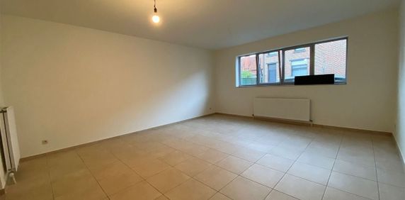 Appartement te huur in Vrasene voor € 715 met 1 slaapkamer - Photo 2
