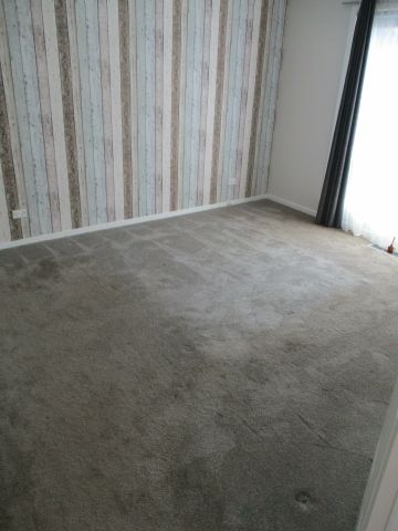 Available immediately - Photo 3