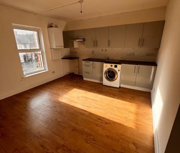 2 bedroom apartment to rent - Photo 6