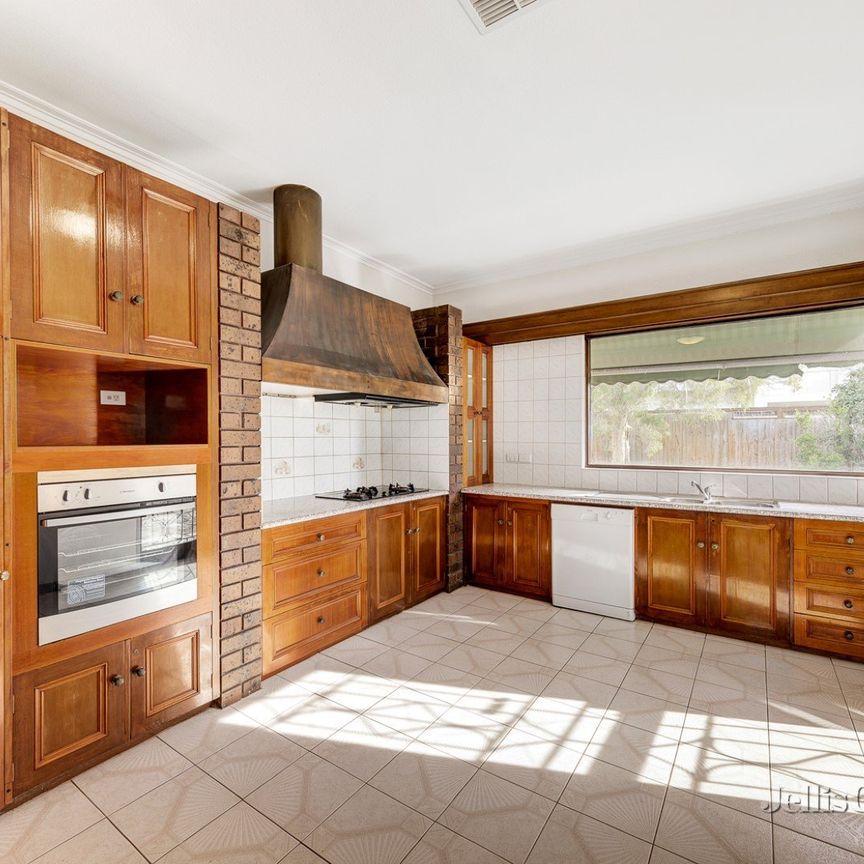 9 Dunlop Avenue, Kew - Photo 1