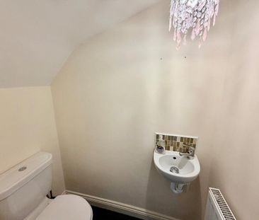 2 bedroom semi-detached house to rent - Photo 6