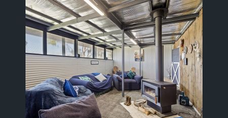 FURNISHED - PAY NO Water OR Electricity - Photo 2