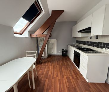 Location Appartement 1 pièce 23m² SAUMUR 49400 - Photo 2