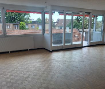 Außergewöhnliche 4.5-Zimmer-Wohnung mit diversen Balkone und Lift i... - Photo 2