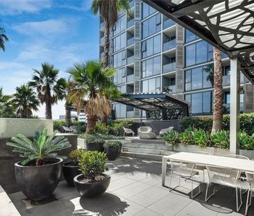 Fully Furnished Low Maintenance Apartment In Superb Position - Photo 4