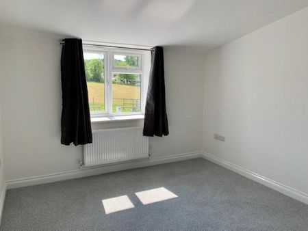 4 bedroom terraced house to rent - Photo 3