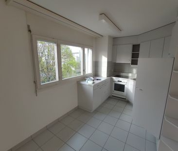 APPARTEMENT 21/2 PIÈCES À DÜBENDORF (ZH), MEUBLÉ, TEMPORAIRE - Photo 5