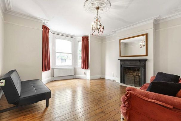 3 bedroom flat to rent - Photo 1