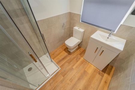 6 bedroom house to rent - Photo 3