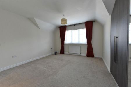 4 bedroom detached house to rent - Photo 5