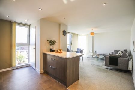 2 bedroom apartment - Photo 3
