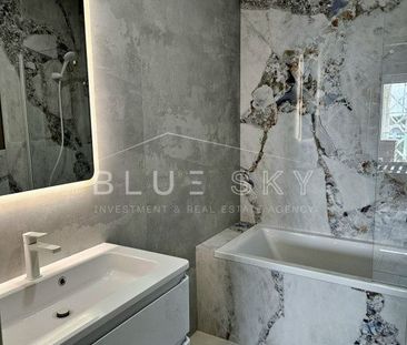 Apartament premium de inchiriat, la cativa pasi de plaja - Fotografie 3