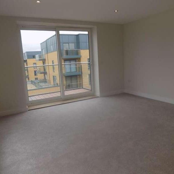 Osprey House, Reading, RG2 - Photo 1