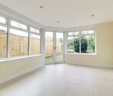 High Street, Barrow Upon Humber - Photo 3