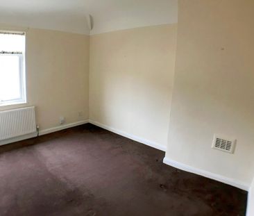 3 Bed End Terrace, Egan Road, CH43 - Photo 3