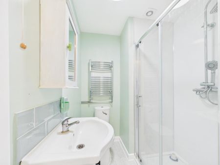 1 bedroom flat to rent - Photo 5