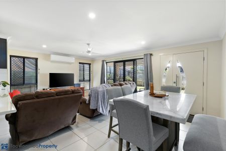 It's as Big as a House! - Photo 2