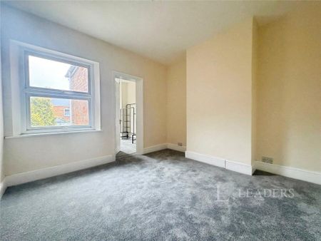 3 bedroom terraced house to rent - Photo 2