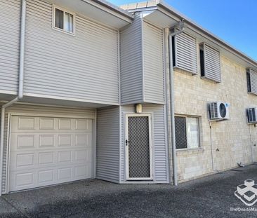 Modern Townhouse in Kippa-Ring - Photo 1