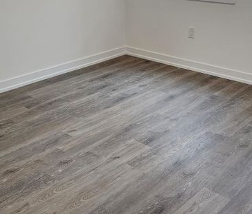 For Lease - 27 Lyall Stokes Circle, East Gwillimbury, Ontario - Photo 5