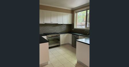 Perfect Location! - Photo 3