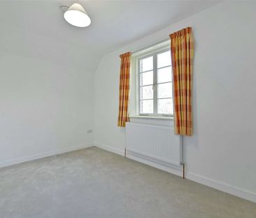 Newly refurbished two bedroom home with stunning countryside views - Photo 5
