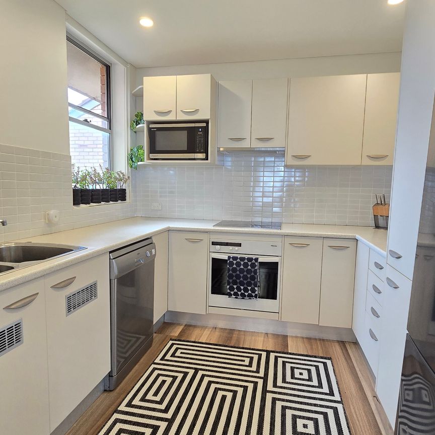 Queenscliff - Photo 1