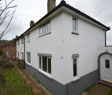 4 bedroom semi-detached house to rent - Photo 3