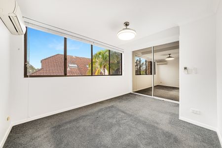 1/11-13 Kyngdon Street, Cammeray NSW 2062 - House For Rent | Domain - Photo 3