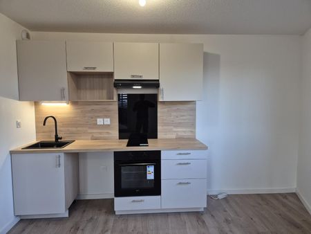 location Appartement T2 DE 46.17m² À AUZEVILLE TOLOSANE - Photo 3