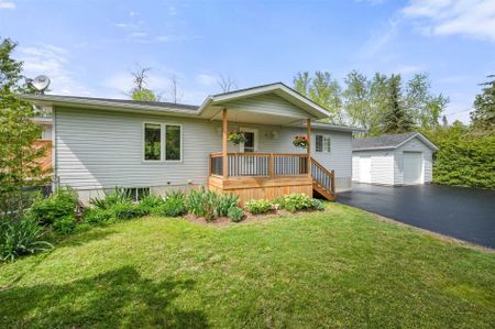 For Lease - 4 Alice Avenue, Georgina, Ontario - Photo 3