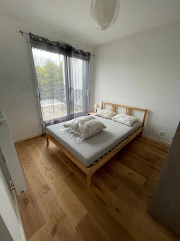 Location Appartement 5 pièces 125m² LE BOUSCAT 33110 - Photo 3