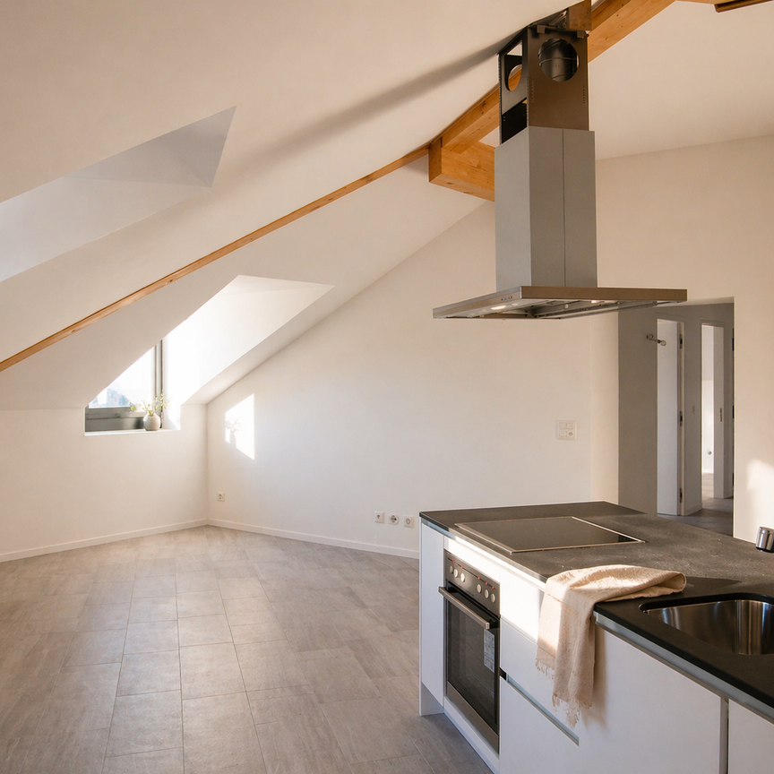 ATTICO MANSARDATO 3.5 LOCALI CON COMFORT MODERNI |BELLINZONA - Photo 1