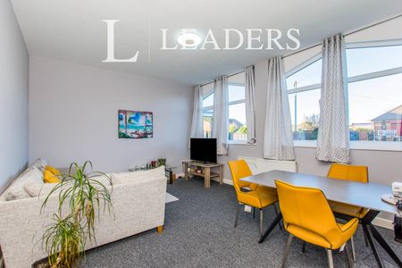 2 bedroom apartment to rent Hope Street, Grimsby, Lincolnshire, DN32 - Photo 3