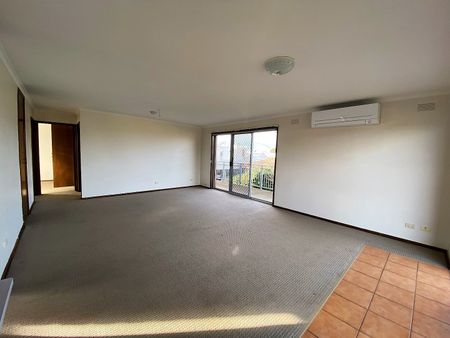 4/3 Stanley Street, Newtown - Photo 2