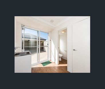 Warm & Inviting! - Photo 2